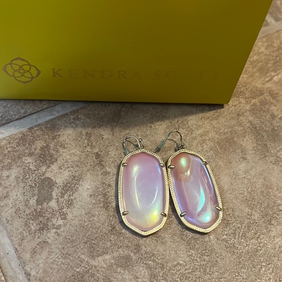 Kendra Scott Jewelry - Kendra Scott Danielle Earrings